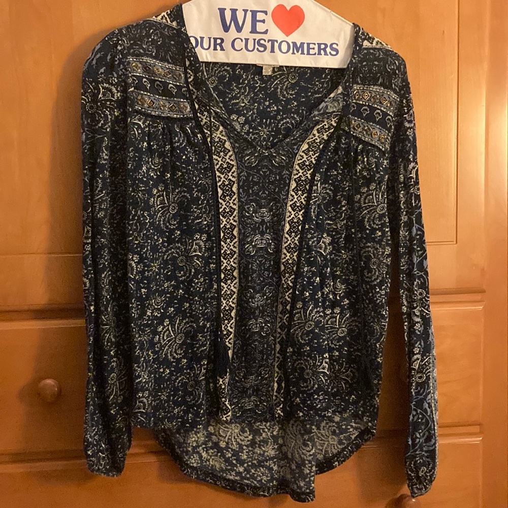 Patterned top